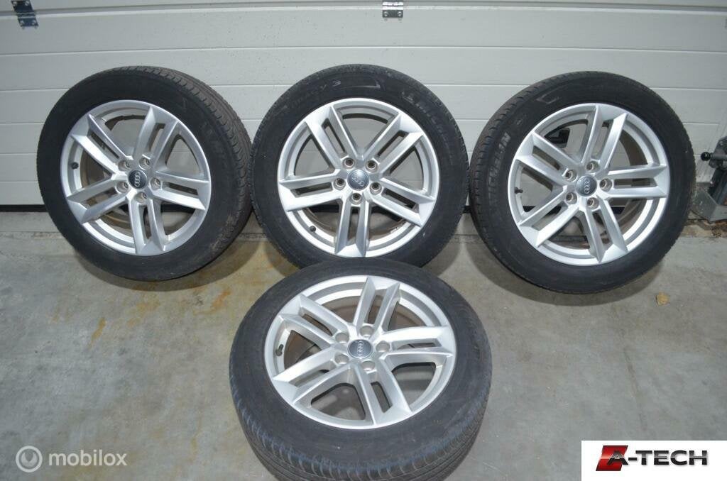 Lm velgen set Audi A4 B9  ('15-'19) 8w0601025e A-418, Gebruikt, Banden en Velgen, 17 inch