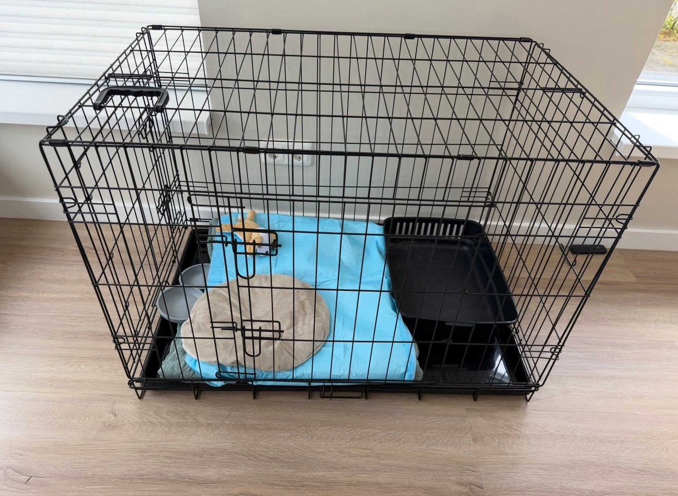 Adori bench 92x57x64, Dieren en Toebehoren, Hondenhokken, Ophalen of Verzenden, Gebruikt, 75 tot 110 cm, Minder dan 65 cm