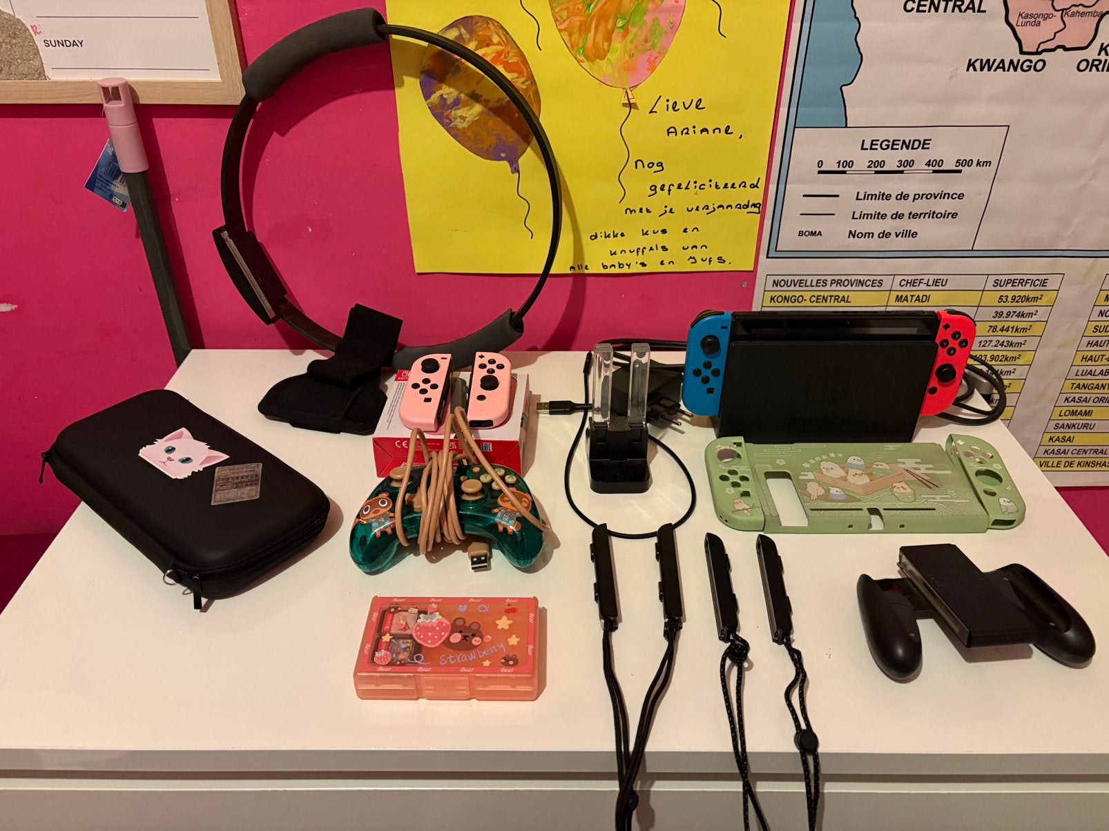 Nintendo Switch 2019 versie met accessoires, Met games, Met 2 controllers, Ophalen of Verzenden, Zo goed als nieuw