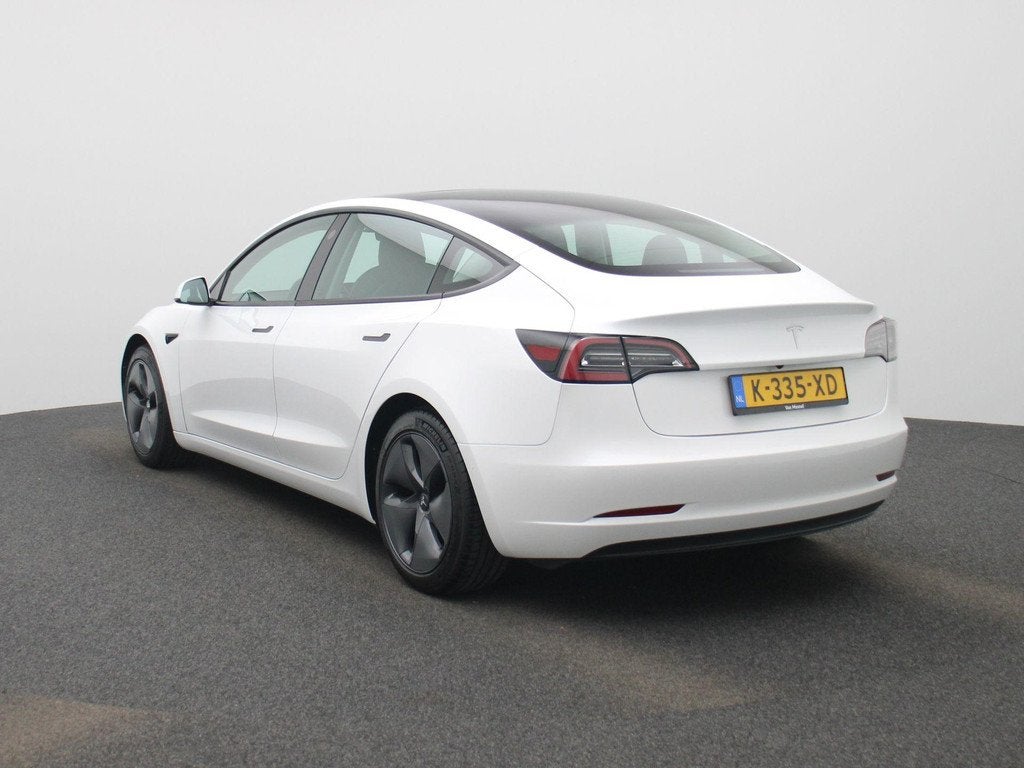 Tesla Model 3 RWD Standard Range Plus 60 kWh | Panoramadak |, Auto's, Tesla, Automaat, Gebruikt, Wit, Origineel Nederlands