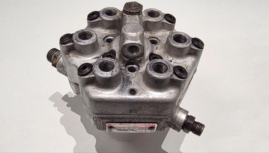 Mercedes spinnekop 0438100069 W116 W123 W126 R107 W460, Auto-onderdelen, Ophalen, Gebruikt, Mercedes-Benz