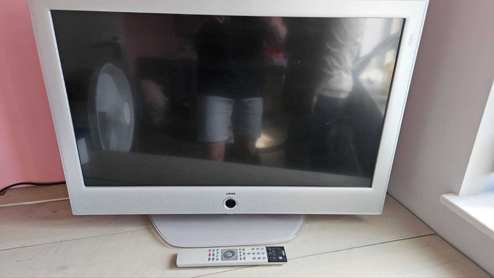 Loewe XELOS 32 LCD TV - met afstandsbediening, Audio, Tv en Foto, Televisies, Gebruikt, LCD, 80 tot 100 cm, HD Ready (720p), Overige merken