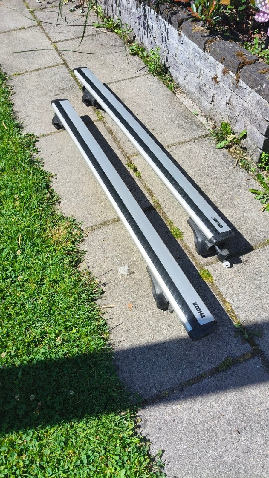 Thule Evo 122cm dakdragers + raised rail adapters, Auto diversen, Dakdragers, Gebruikt, Ophalen
