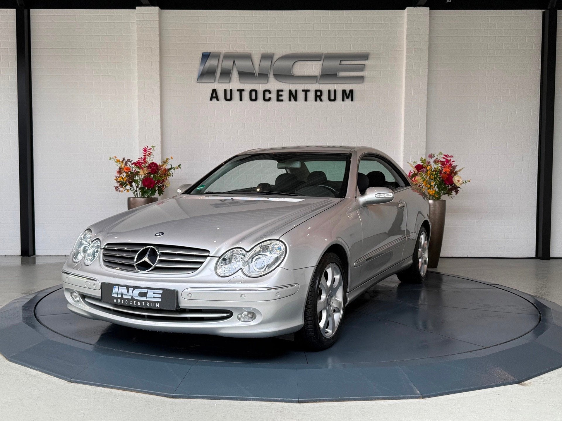 Mercedes-Benz CLK-klasse Coupé 240 Elegance | AUT | Cruise, Auto's, Automaat, Zwart, 2597 cc, 10 km/l