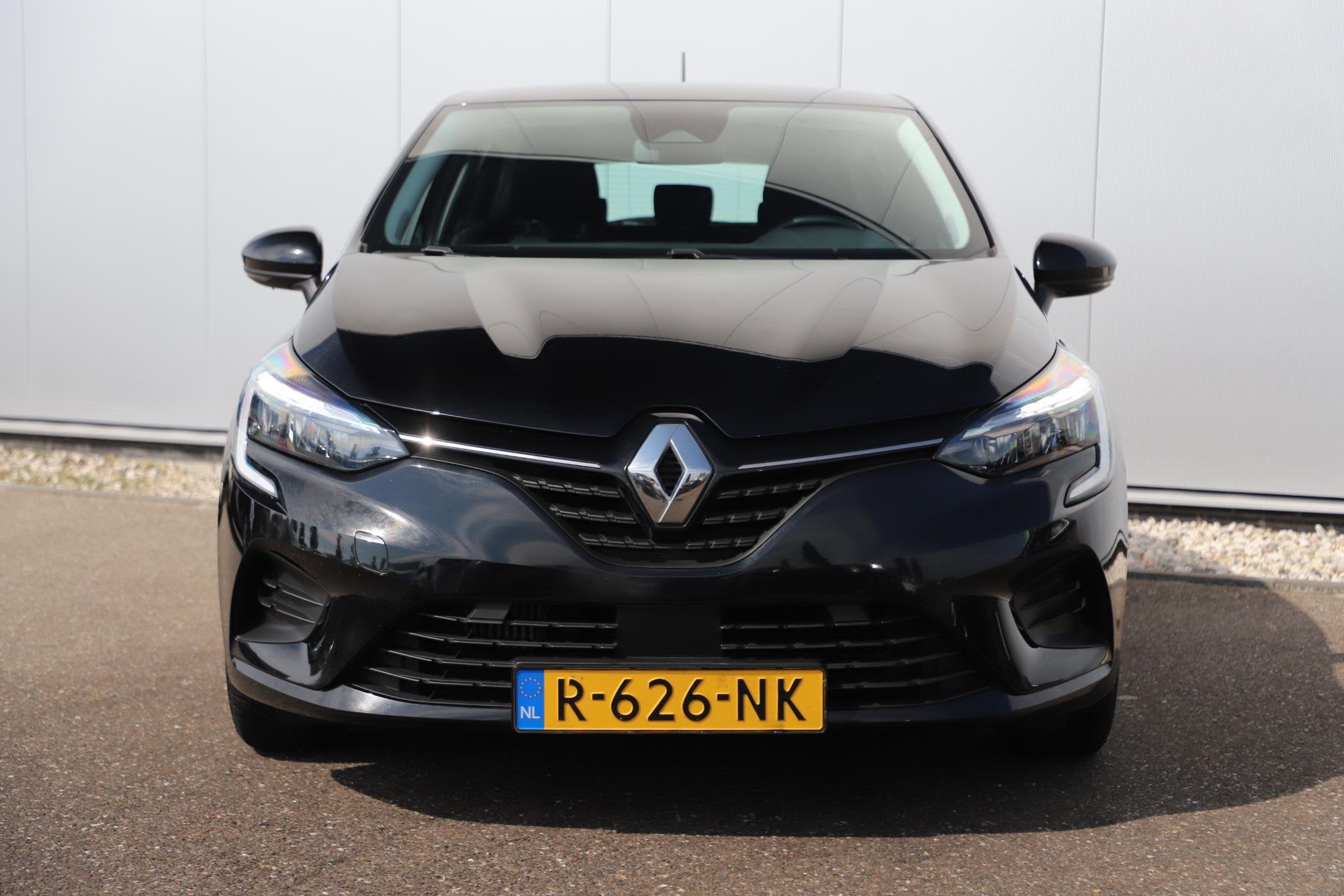 Renault Clio 1.0 TCe 90 Equilibre Navigatie Carplay Android, Auto's, Voorwielaandrijving, Gebruikt, 580 kg, Met garantie (alle)