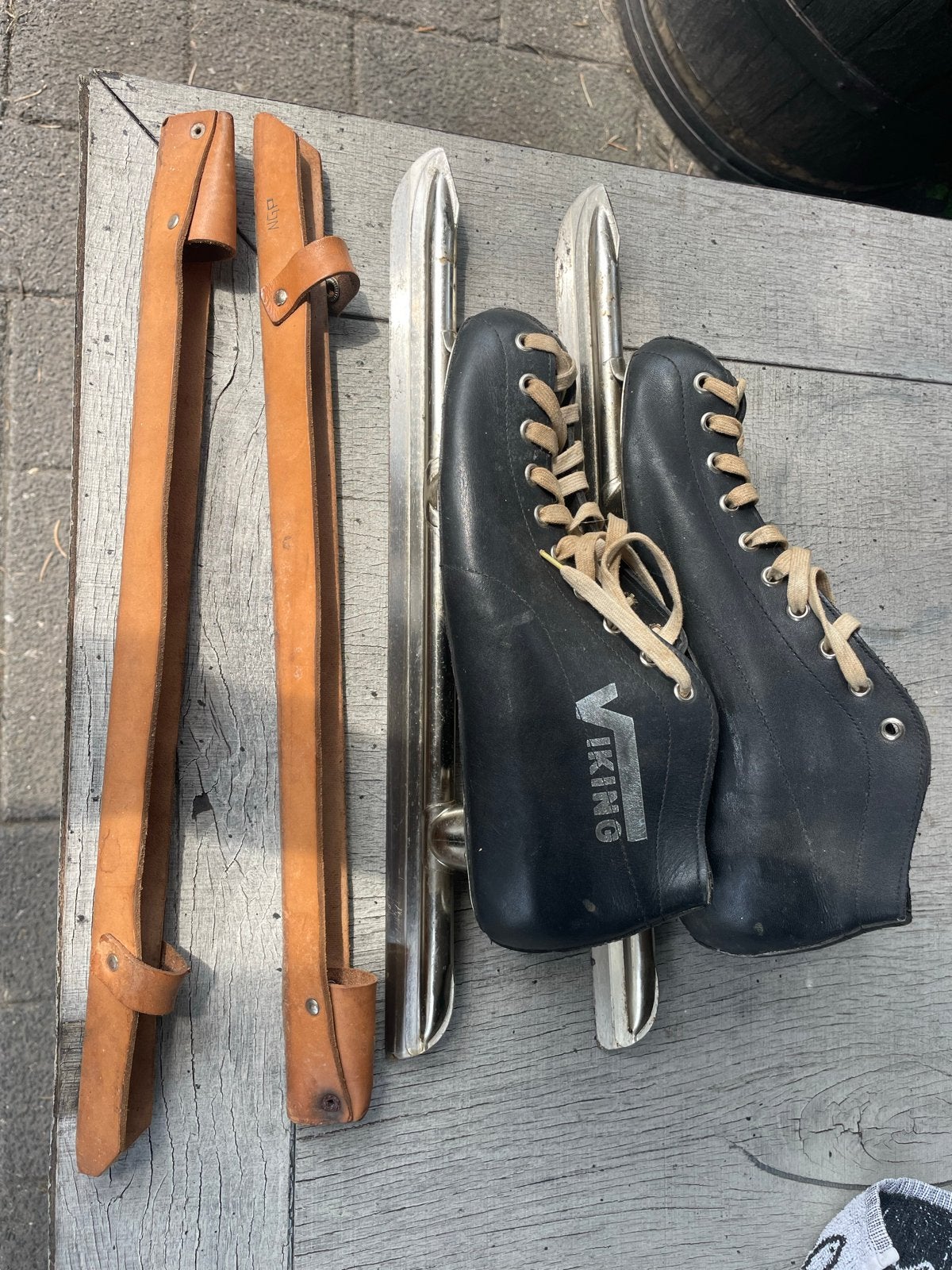 Viking noren schaatsen met leren beschermers, Sport en Fitness, Schaatsen, Ophalen of Verzenden, Gebruikt, Noren, Viking