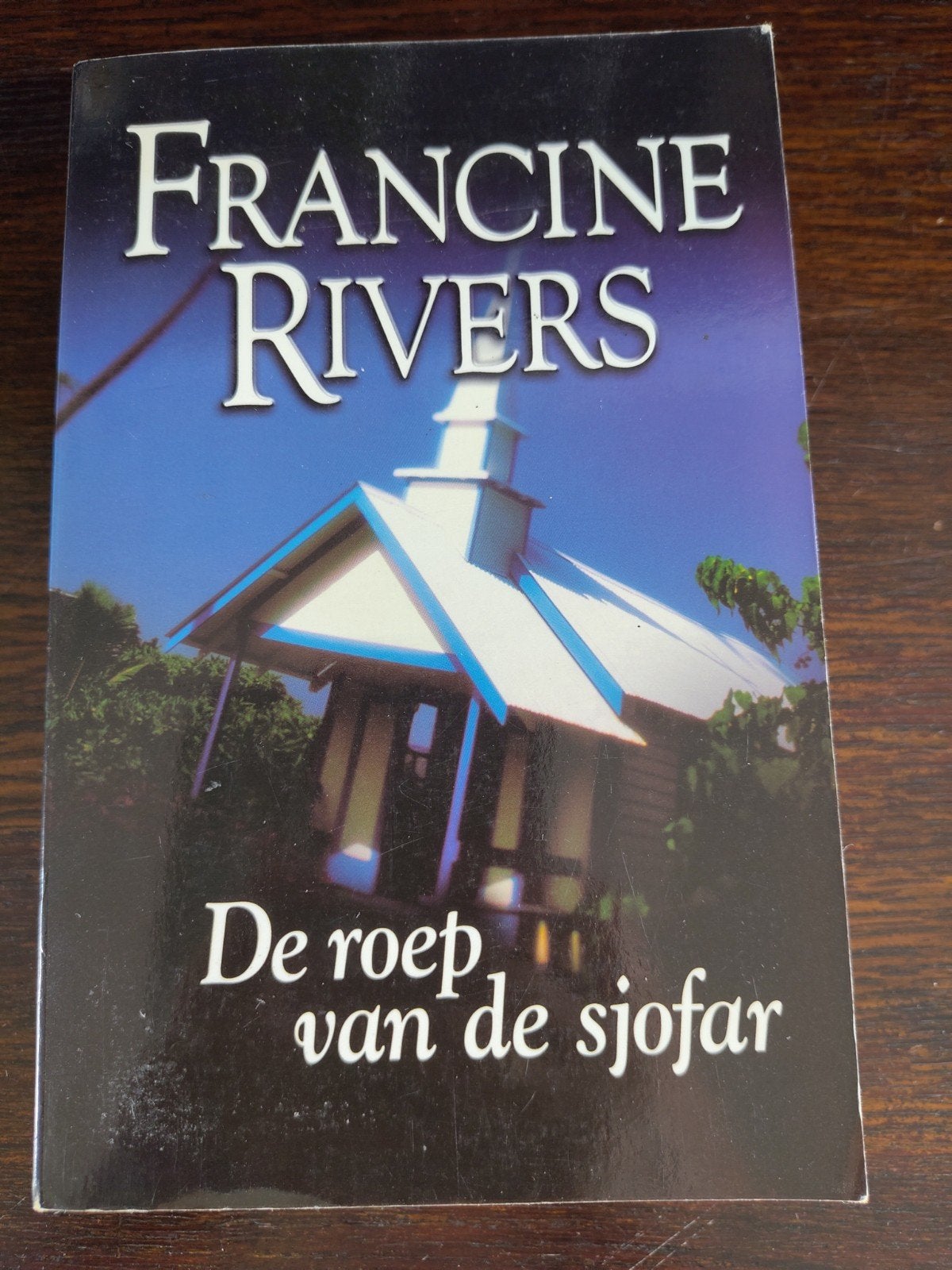 Pakketkorting - leesboek - De roep van de sjofar - Francine, Gelezen, Ophalen of Verzenden, Francine Rivers, Amerika