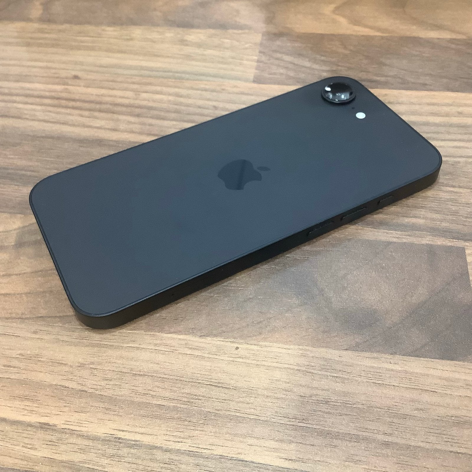 iPhone 16e zwart 256GB met 94% batterijcapaciteit, Telecommunicatie, Mobiele telefoons | Apple iPhone, Zo goed als nieuw, 256 GB