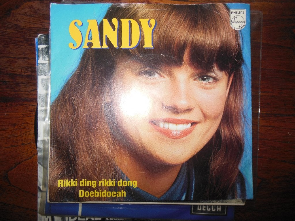 single sandy 45rpm jukebox vinyl record rikki ding 7inch, Gebruikt, 7 inch, Ophalen of Verzenden, Pop