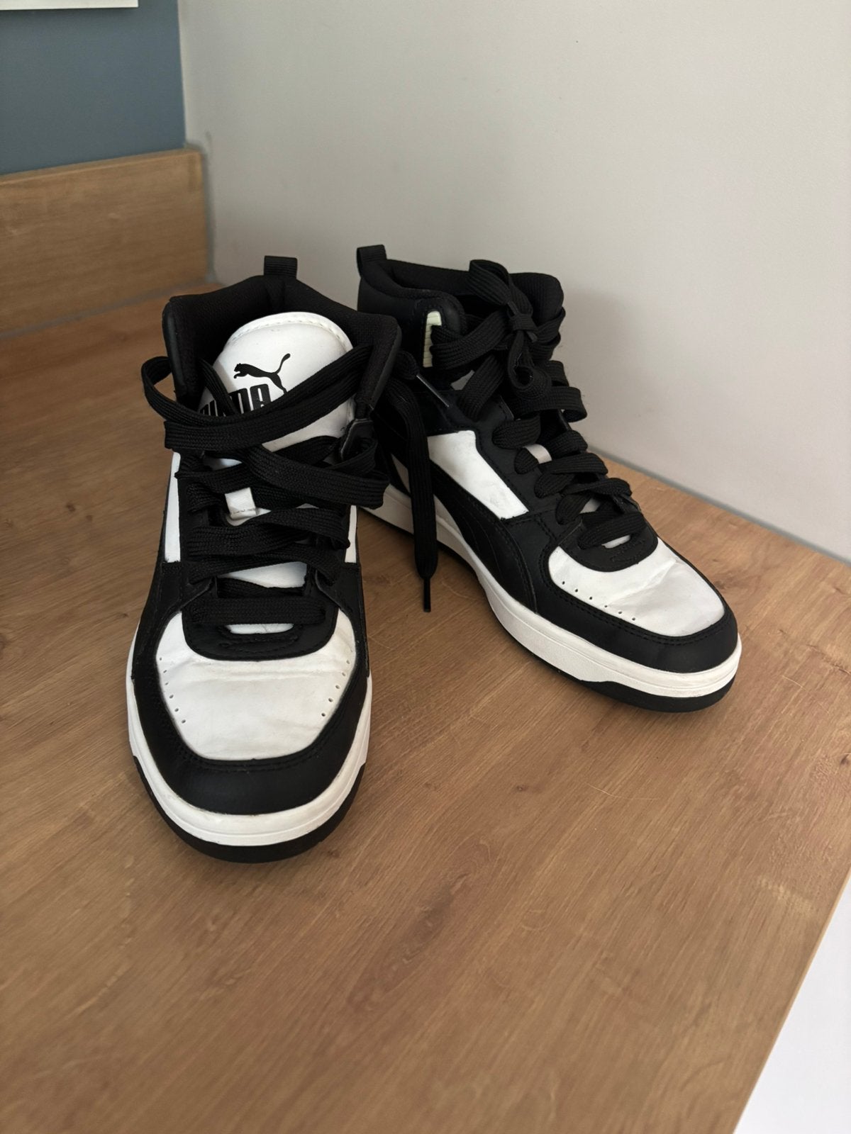 Puma sneakers hoog zgan maat 37, Sport en Fitness, Basketbal, Ophalen of Verzenden, Zo goed als nieuw, Schoenen
