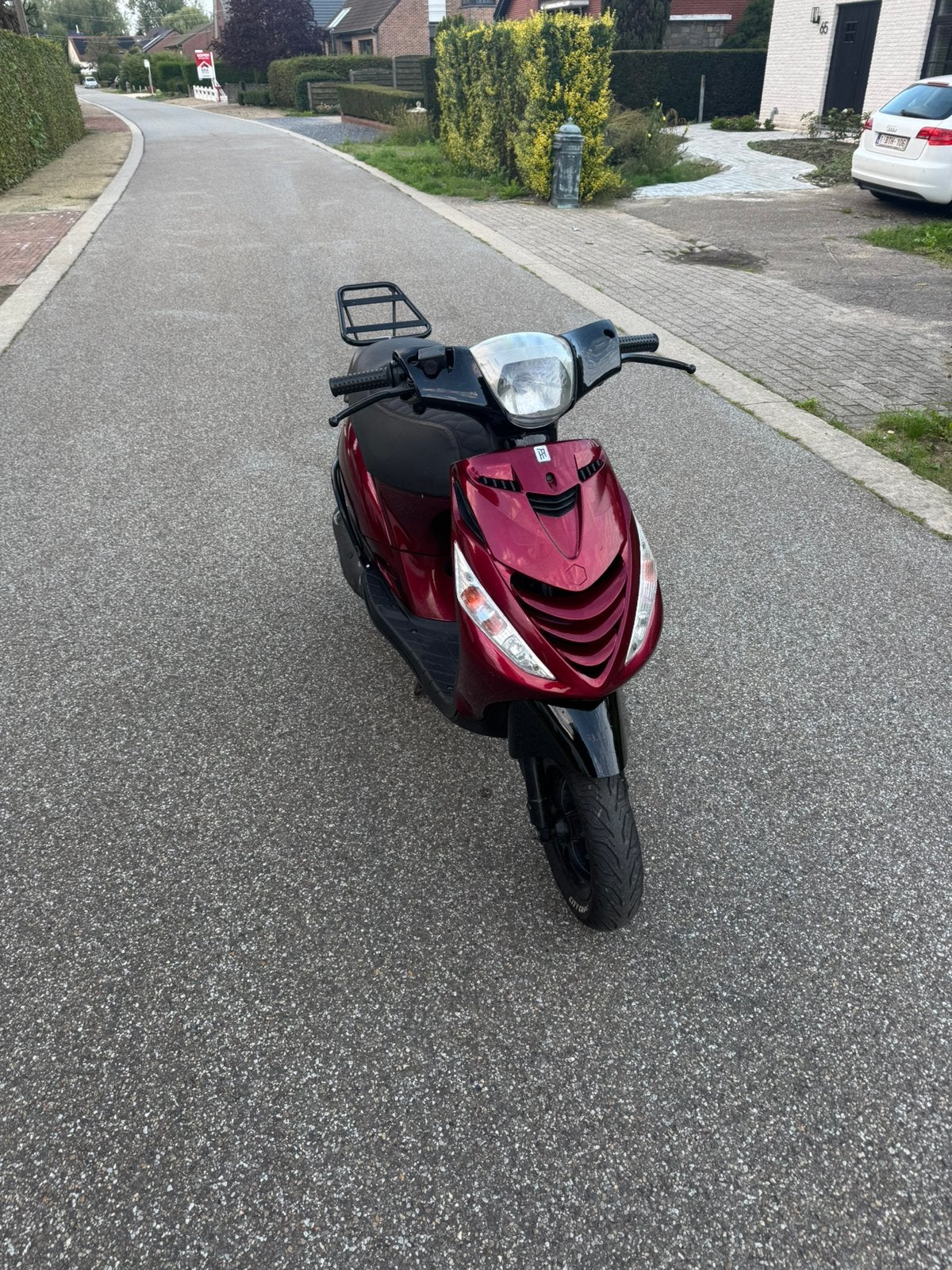 Piaggio zip 2t 50cc belgische papieren, Ophalen, Maximaal 45 km/u, Zip, Zo goed als nieuw
