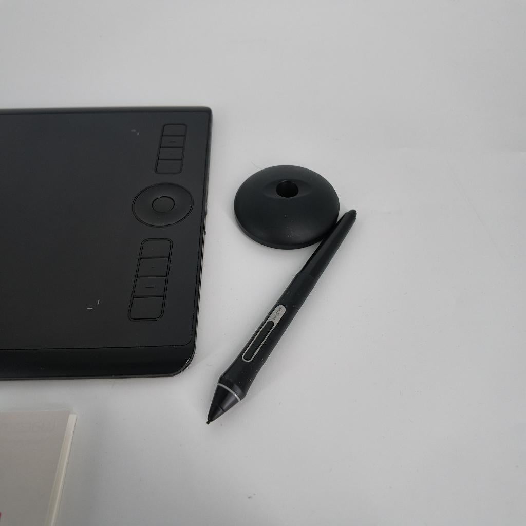 Wacom Intuos Pro PTH-660, Computers en Software, Tekentablets, Multi-touch, Ophalen of Verzenden, Zo goed als nieuw, Wacom