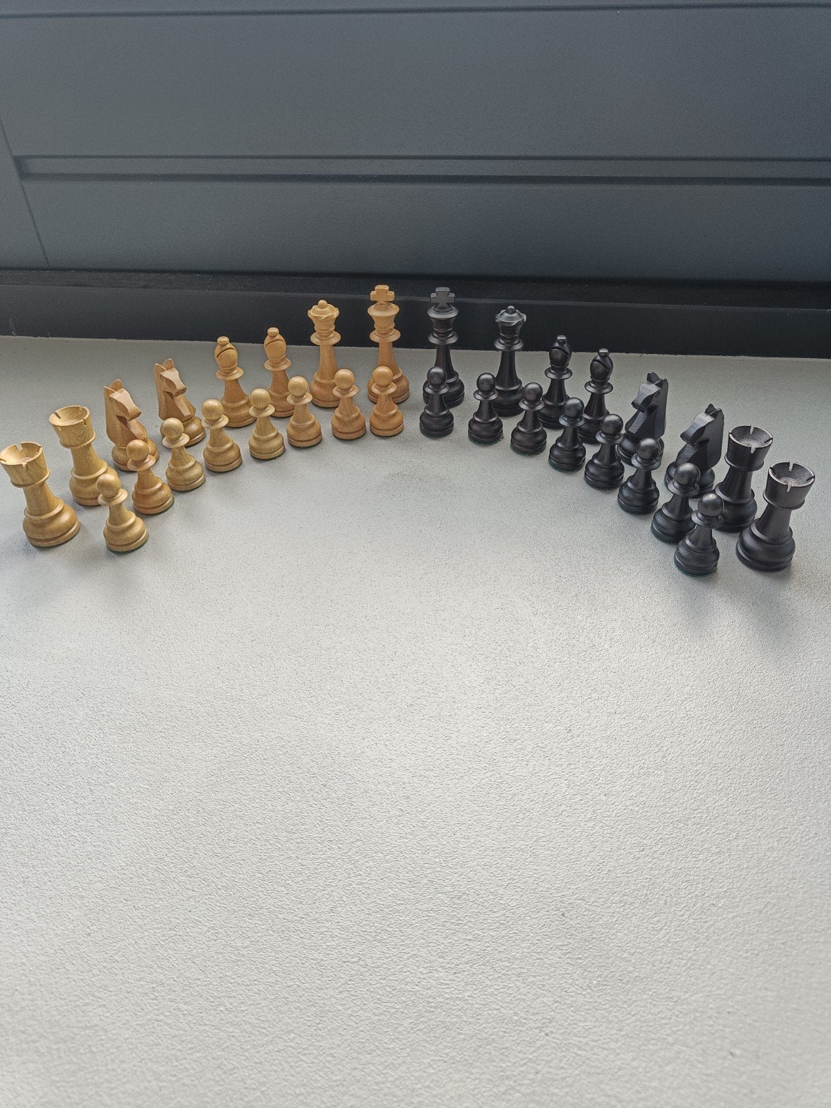 Prachtige verzwaarde houten schaakstukken - Koning 92mm, Ophalen of Verzenden, Minder dan 500 stukjes, Zo goed als nieuw, Schaken