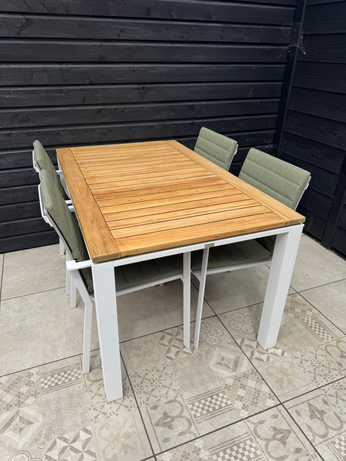 Tuintafel + 4 Tuinstoelen incl. Kussen, Tuin en Terras, Ophalen, Zo goed als nieuw, Aluminium