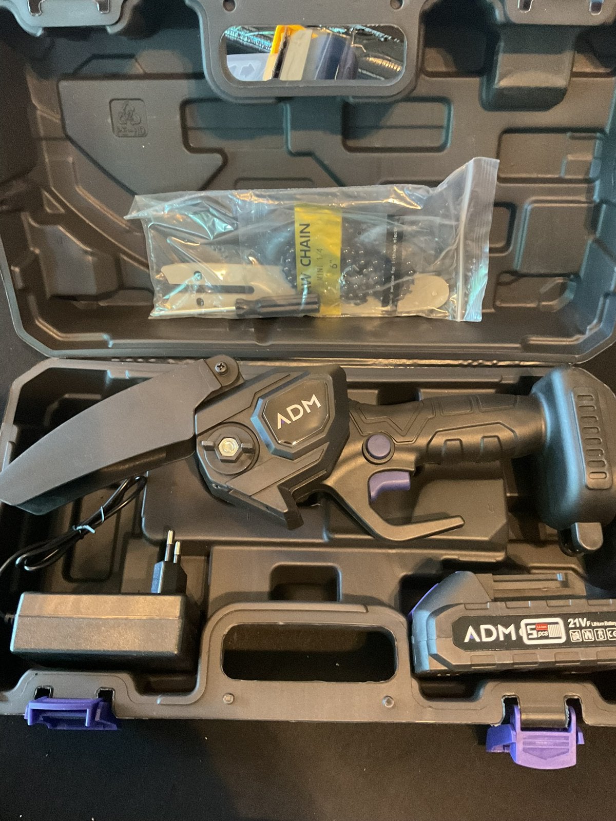 21 v mettingzaag 6 inch met zaagketting accu en oplader, Ophalen of Verzenden, Nieuw