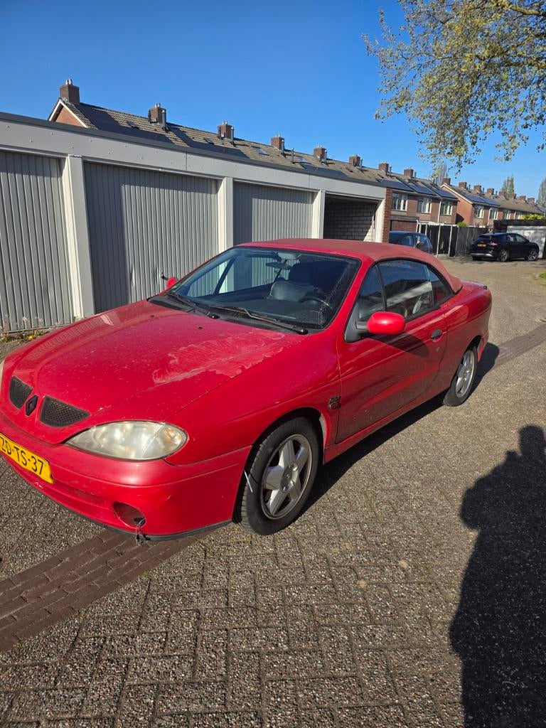 Renault megane cabrio 1999 project of onderdelen, Particulier, Te koop
