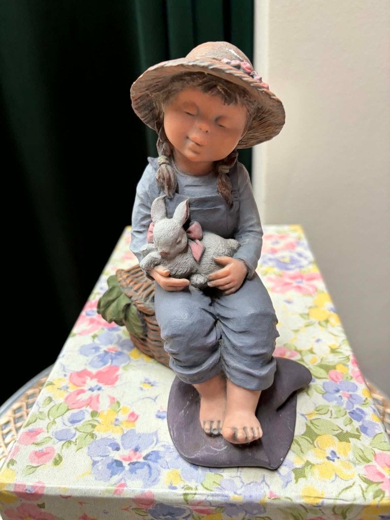 Elisa Montserrat beeld, Ophalen of Verzenden, Zo goed als nieuw, Mens