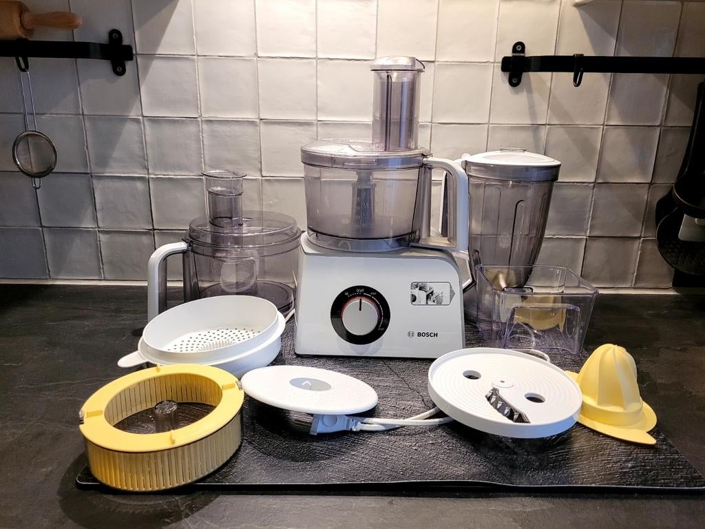 Bosch keukenmachine, Witgoed en Apparatuur, Keukenmixers, Ophalen of Verzenden, Gebruikt, 3 snelheden of meer