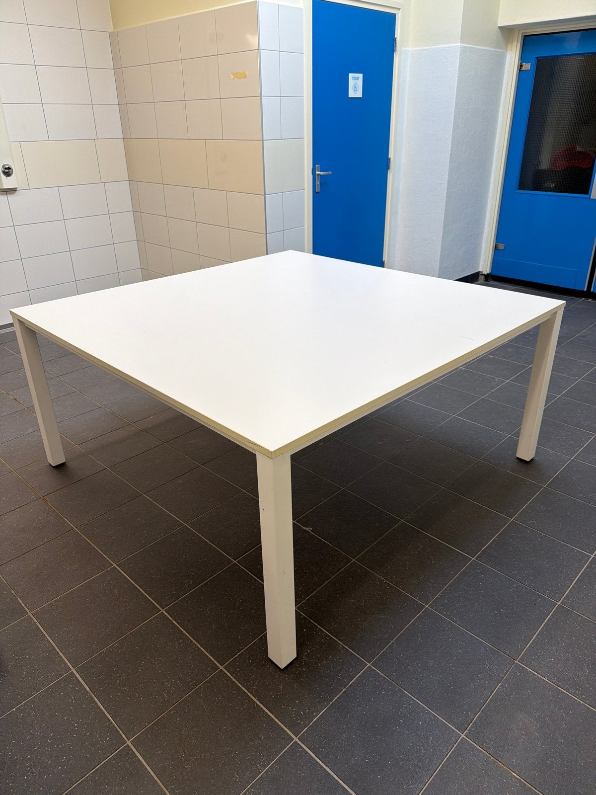 Witte Vergadertafel - Ideaal voor Kantoor of Thuiswerkplek, Huis en Inrichting, Overige materialen, Gebruikt, 150 tot 200 cm, Vierkant