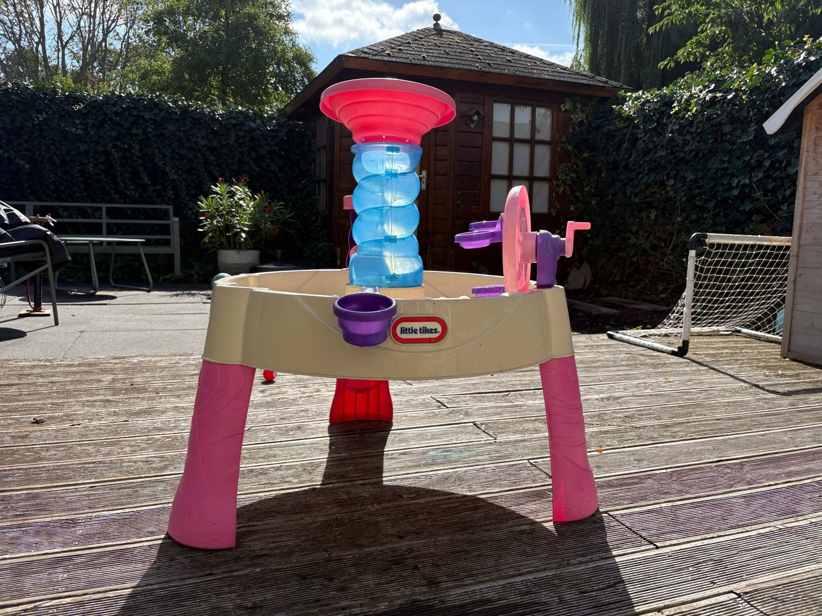 GRATIS - Little Tikes Zand- en Watertafel met Waterrad, Kinderen en Baby's, Speelgoed | Buiten | Zandbakken, Ophalen, Gebruikt