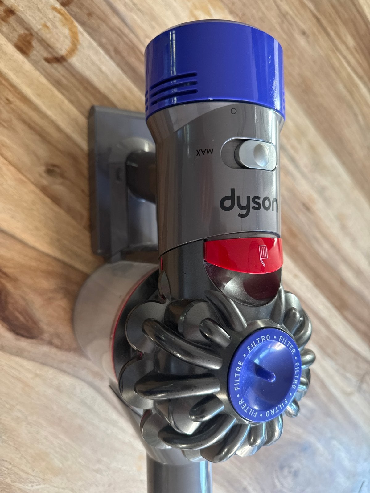 Dyson V8 Animal met complete set accessoires en extra filter, Gebruikt, Draadloos, Ophalen of Verzenden, Dyson