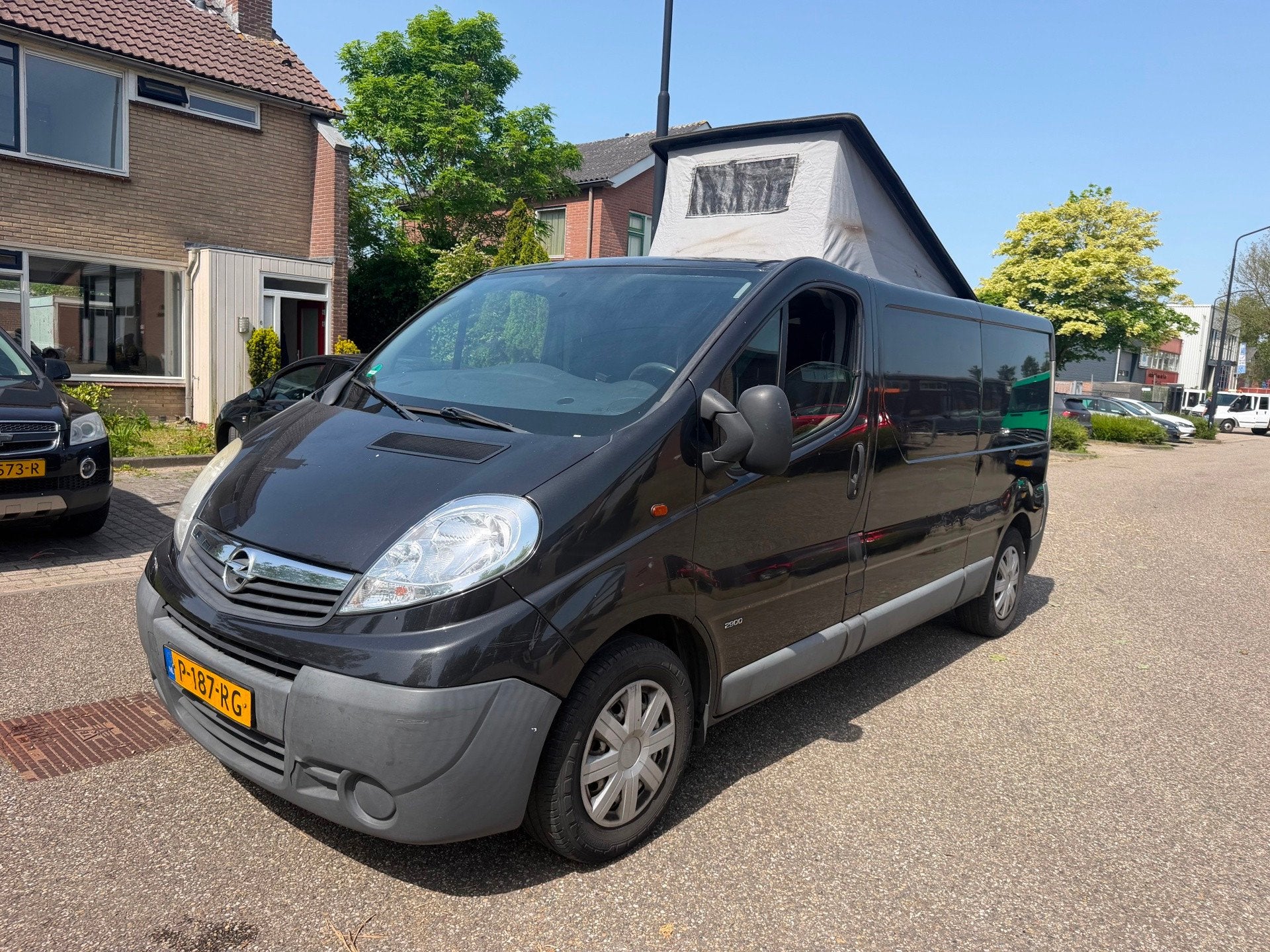 Opel VIVARO, Overige merken, Bedrijf, Diesel, 5 tot 6 meter