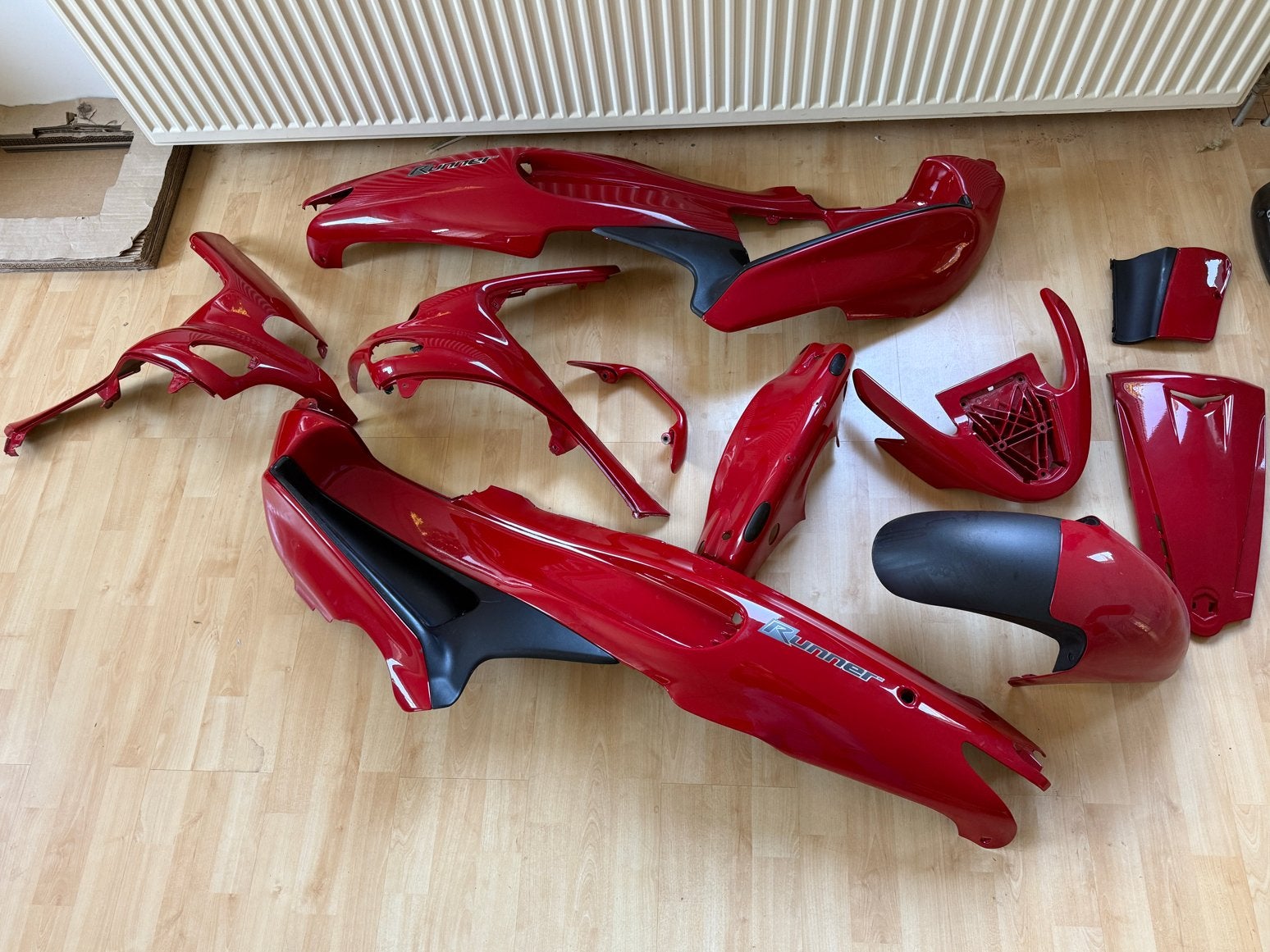 Kappenset Gilera Runner Rood - Complete set, Fietsen en Brommers, Brommeronderdelen | Scooters, Gebruikt, Overige merken, Kap