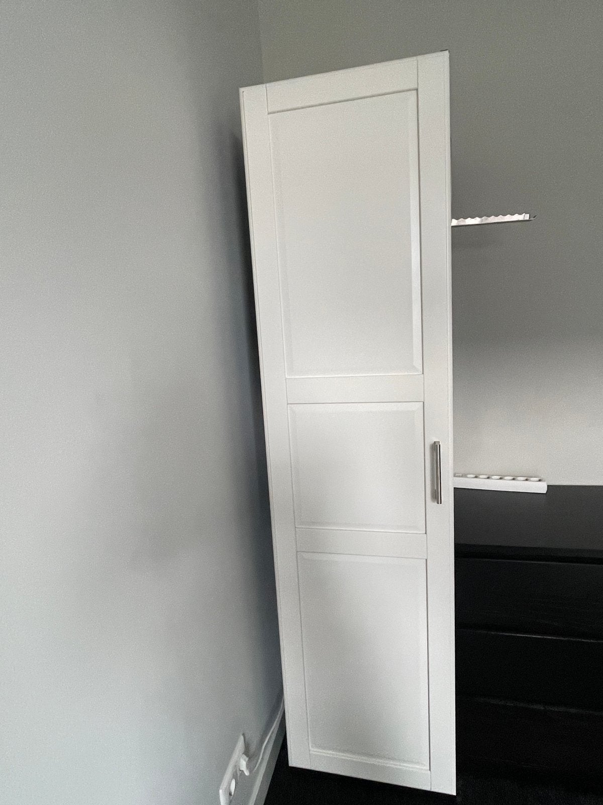 IKEA Tyssedal kast diep donkerbruin met wit, Ophalen, Minder dan 50 cm, Gebruikt, 200 cm of meer
