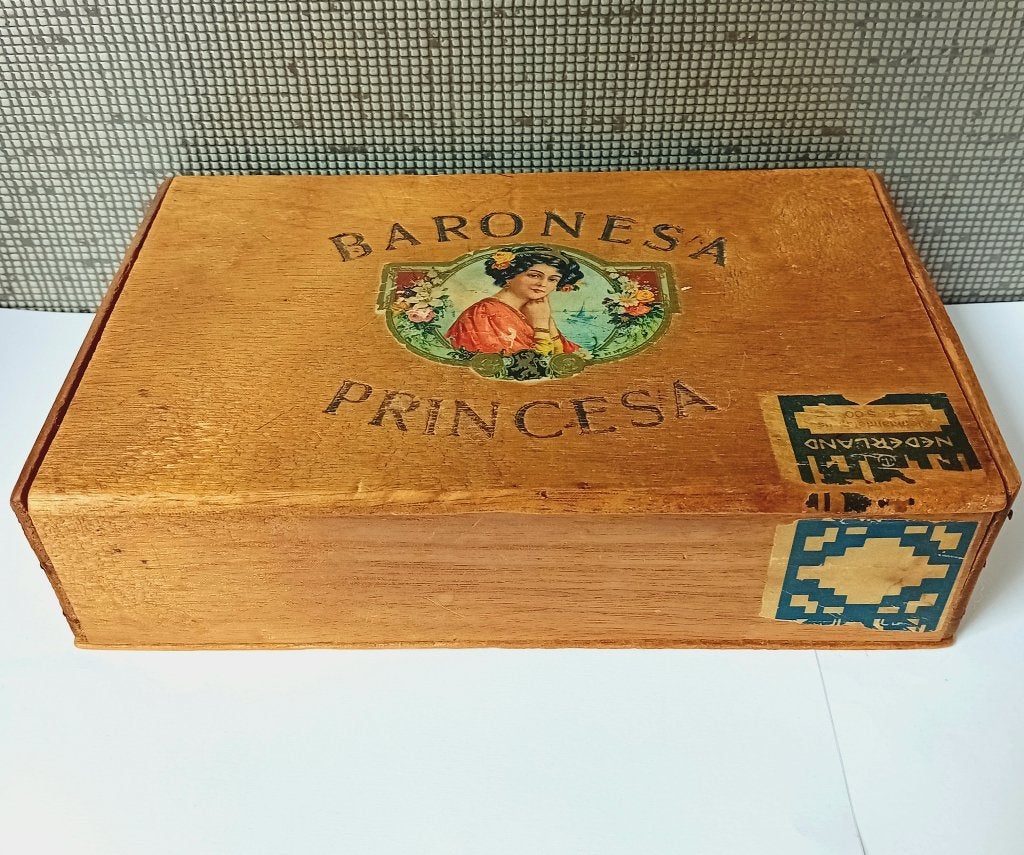 baronesa princesa houten sigarenkistje, Verzamelen, Verzenden, Sigarenbandjes
