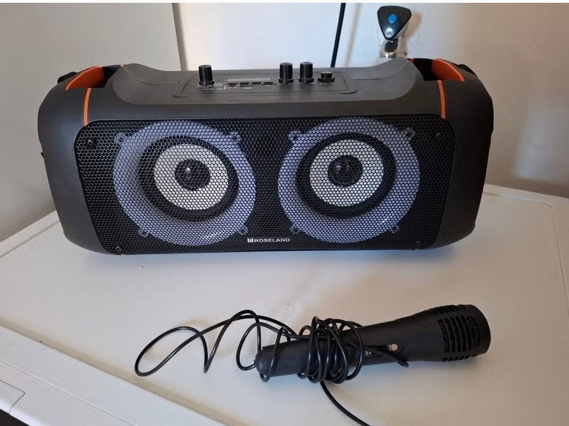 Leuke partyspeaker met microfoon te koop!, Overige merken, Party speaker, Ophalen of Verzenden, Minder dan 60 watt