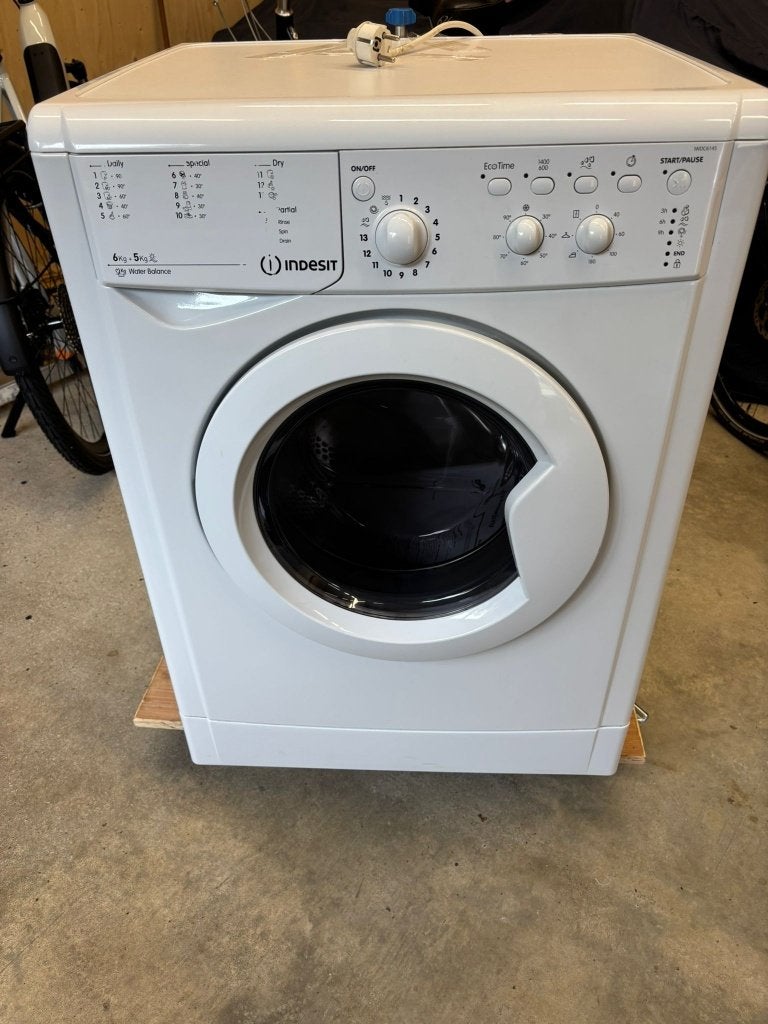 Indesit was-droog combinatie, Witgoed en Apparatuur, 6 tot 8 kg, Ophalen, Zo goed als nieuw, 85 tot 90 cm