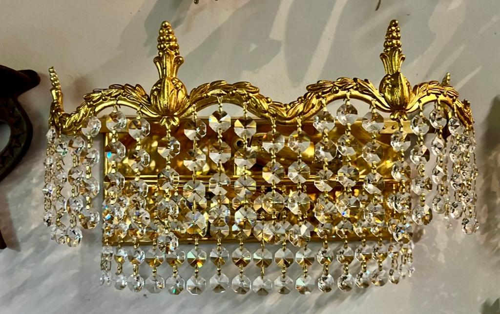 Antieke grote wandlamp met swarovski kristallen., Ophalen of Verzenden, Zo goed als nieuw, Glas, Antiek vintage design swarovski regency empire