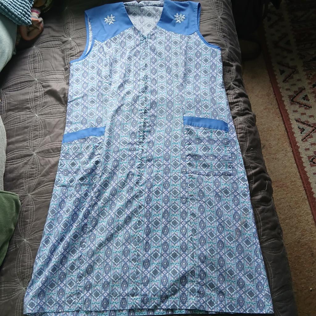 Ma flodder schort, keukenschort, jasschort. (Roze, blauw), Ophalen of Verzenden, Nieuw, Broek