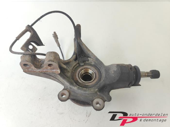 Fusee rechts-voor van een Peugeot Partner, Gebruikt, -, -, Ophalen of Verzenden