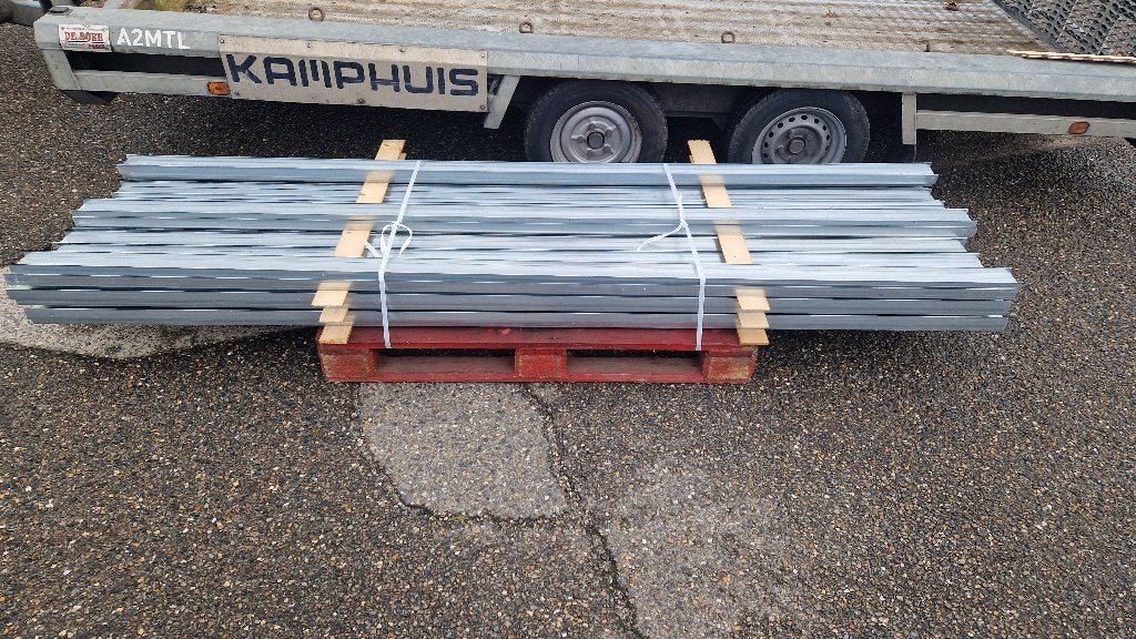 Partij metalen H -Studs ( 051 ), Doe-het-zelf en Verbouw, Metalen, Ophalen, Gebruikt, Nb, Nb