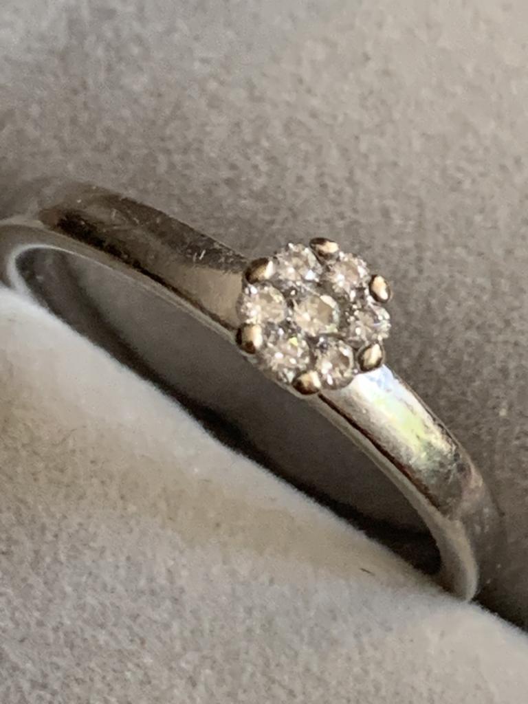 CHRIST diamant ring, 14 karaat witgoud, 7 briljanten, certif, Verzenden, Wit, Zo goed als nieuw, 17 tot 18