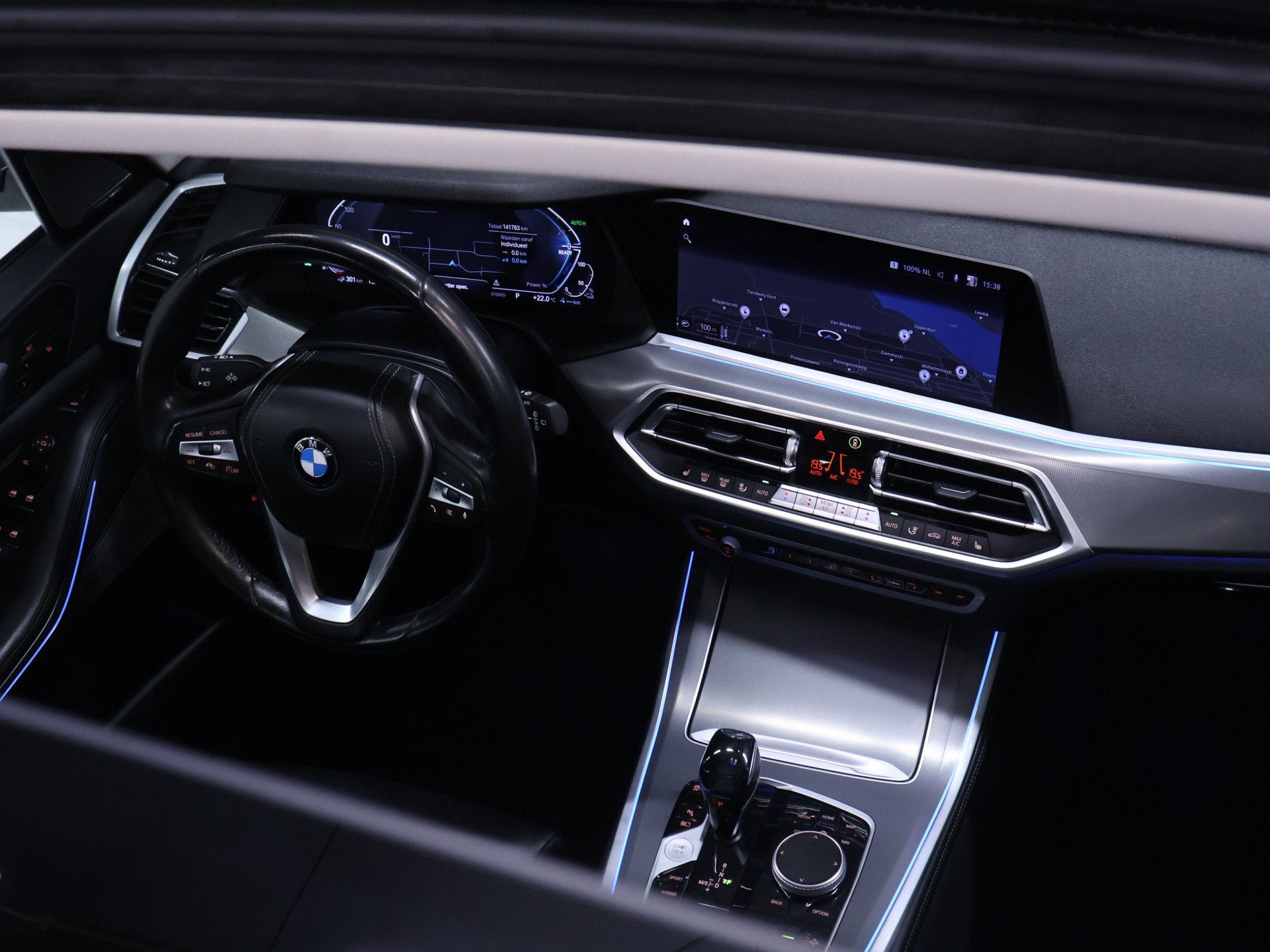 Foto 13 van BMW X5 xDrive45e Sport [SOH 97%, PANORAMADAK, HARMAN KARDON,