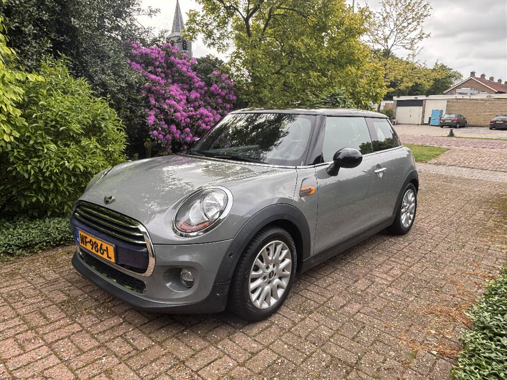 Mini 1.5 Cooper 2015 Grijs - FULL OPTIONS, Auto's, Mini, Voorwielaandrijving, 136 pk, Zwart, 4 cilinders
