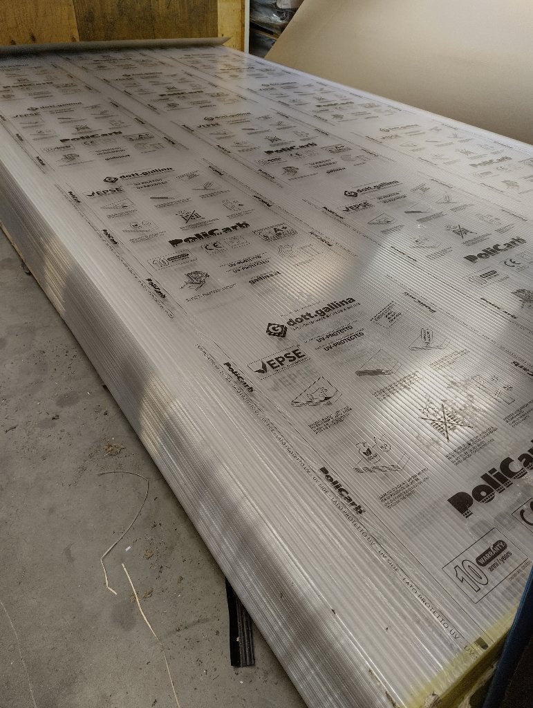 NWE GLASHELDERE POLYCARBONAAT SERREPLAAT 3000x2100x10 mm, Doe-het-zelf en Verbouw, Isolatie en Afdichting, Nieuw, 15 m² of meer