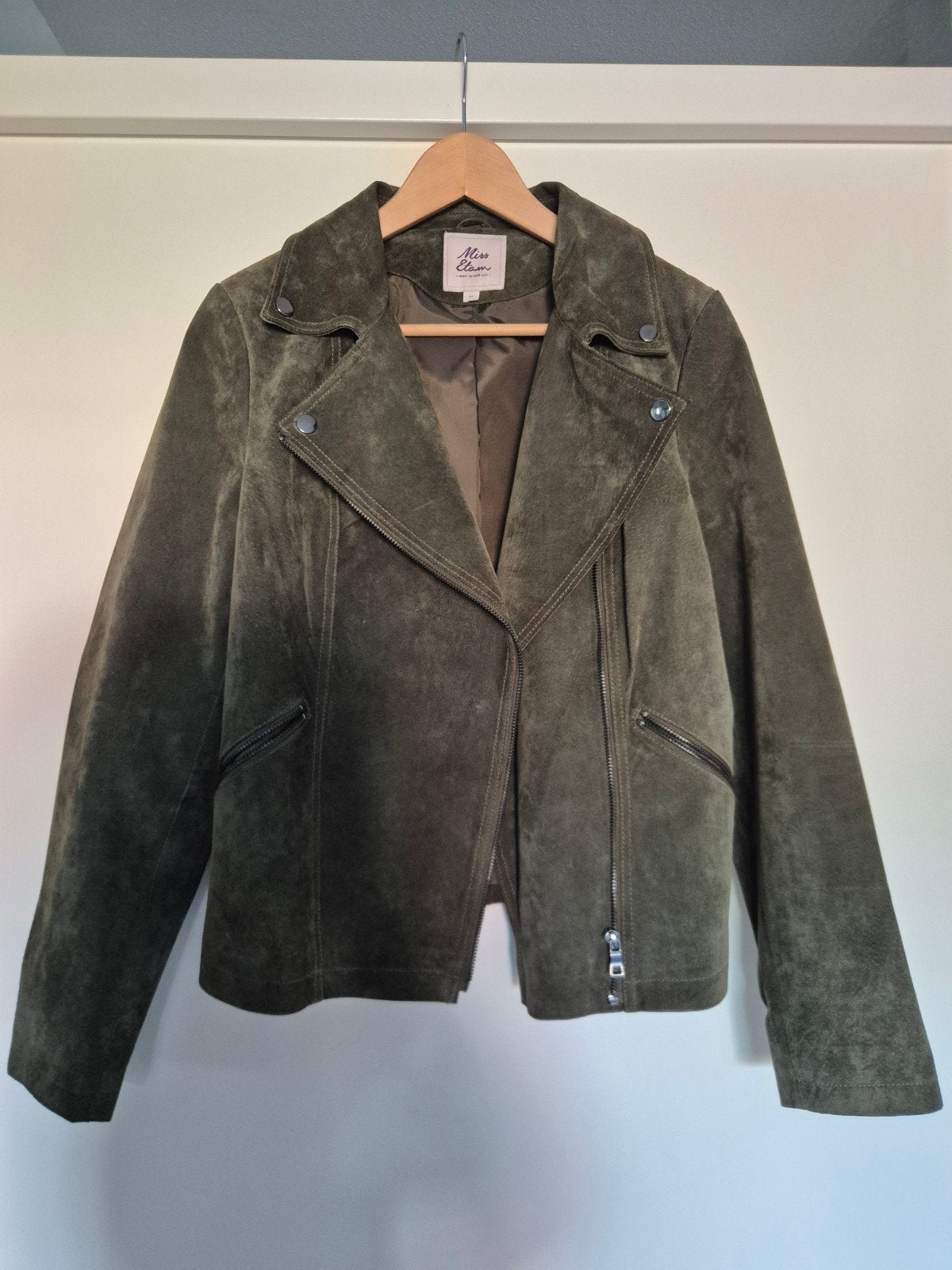 Nieuw Miss Etam suède bikerjack - prachtig groen - maat M, Kleding | Dames, Maat 38/40 (M), Nieuw, Ophalen of Verzenden, Miss Etam