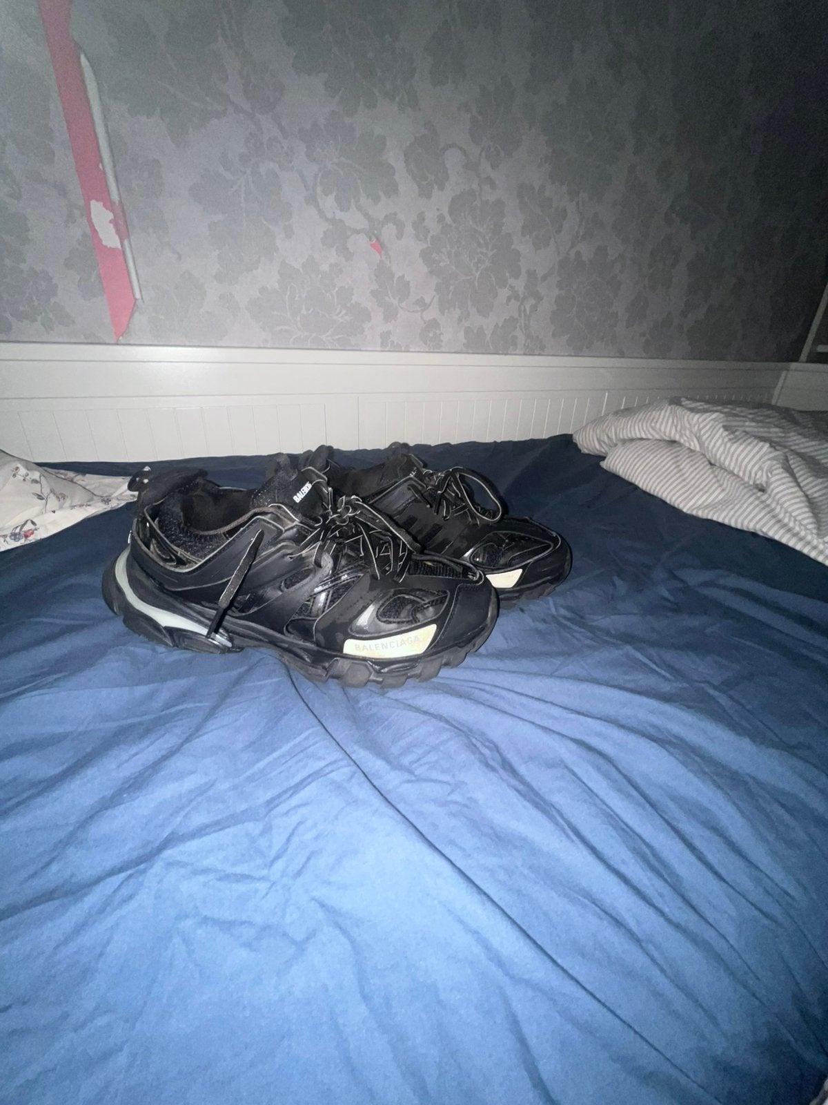 Balenciaga tracks met led!, Zwart, Ophalen of Verzenden, Sneakers of Gympen, Zo goed als nieuw