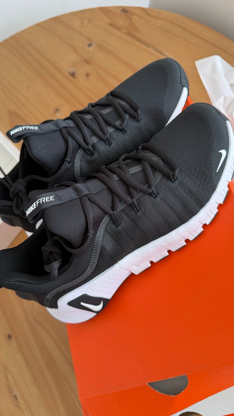 Nieuwe Nike Free Metcon 6 - Zwart/Wit - Maat 40.5, Ophalen of Verzenden, Nieuw, Zwart, Sportschoenen