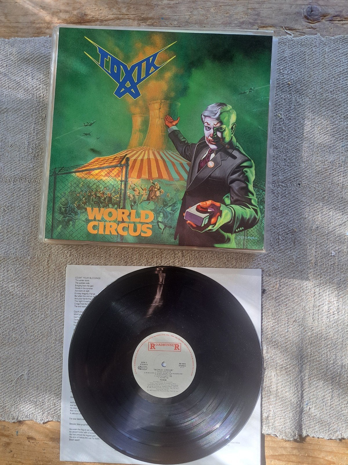 Toxik - World Circus (LP, 1987, Roadrunner Records), Cd's en Dvd's, Gebruikt, Overige genres, 1980 - 1989, Ophalen of Verzenden