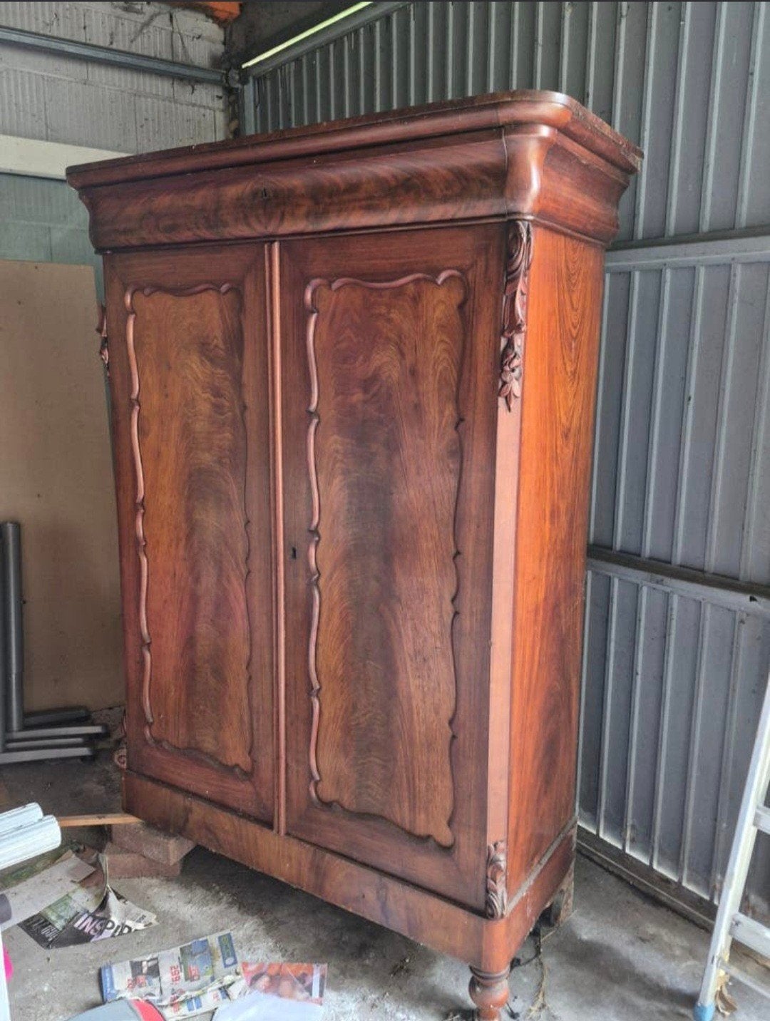 Antieke Biedermeier mahoniehouten kast met lades, Ophalen