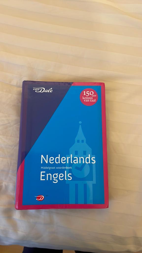 Van Dale middelgroot woordenboek Nederlands-Engels, Boeken, Woordenboeken, Ophalen of Verzenden, Zo goed als nieuw
