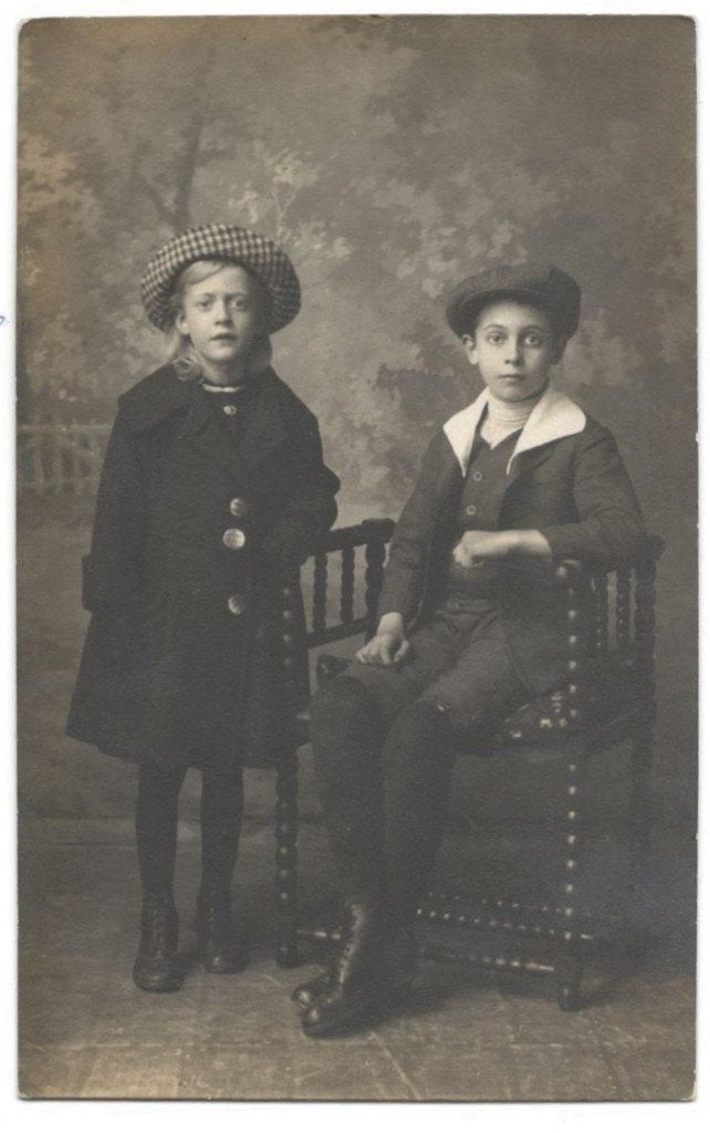 (4) Oude nostalgische foto, Verzenden, Foto, Zo goed als nieuw, Voor 1940