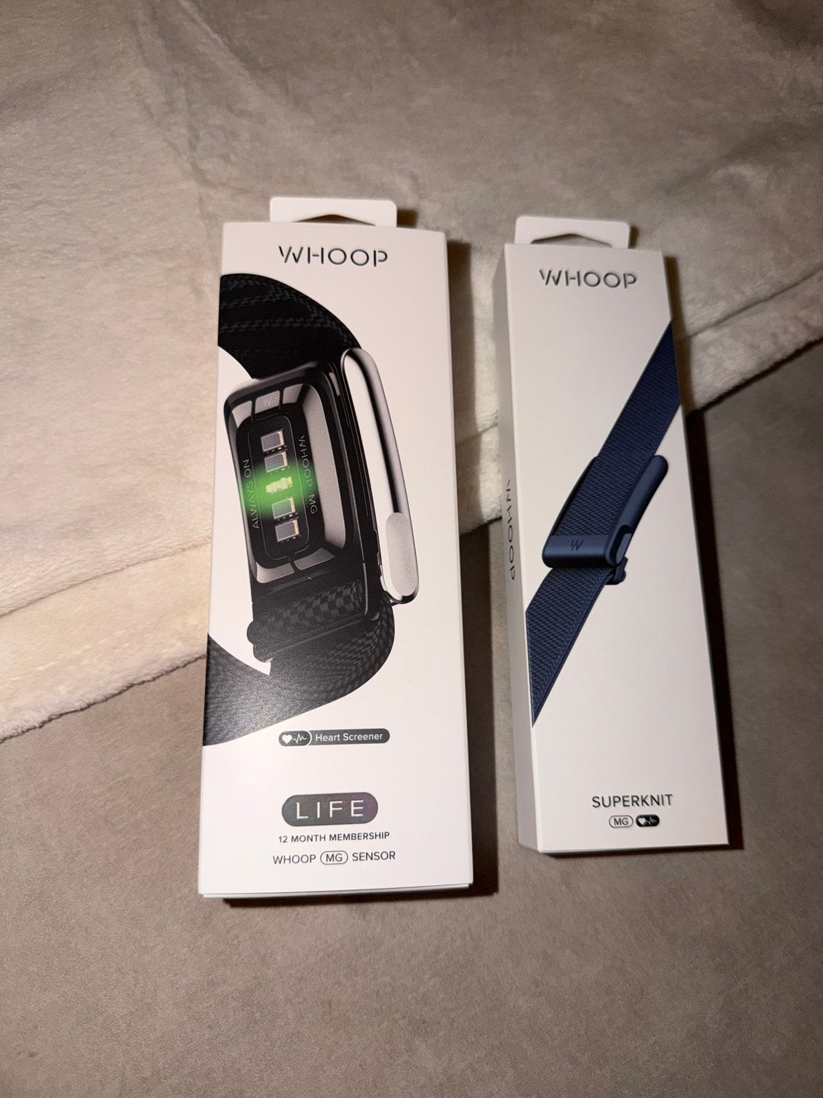 WHOOP Life MG 5.0 + 12 mnd abonnement + Extra Superknit band, Zwart, Nieuw, Ophalen of Verzenden, Waterdicht