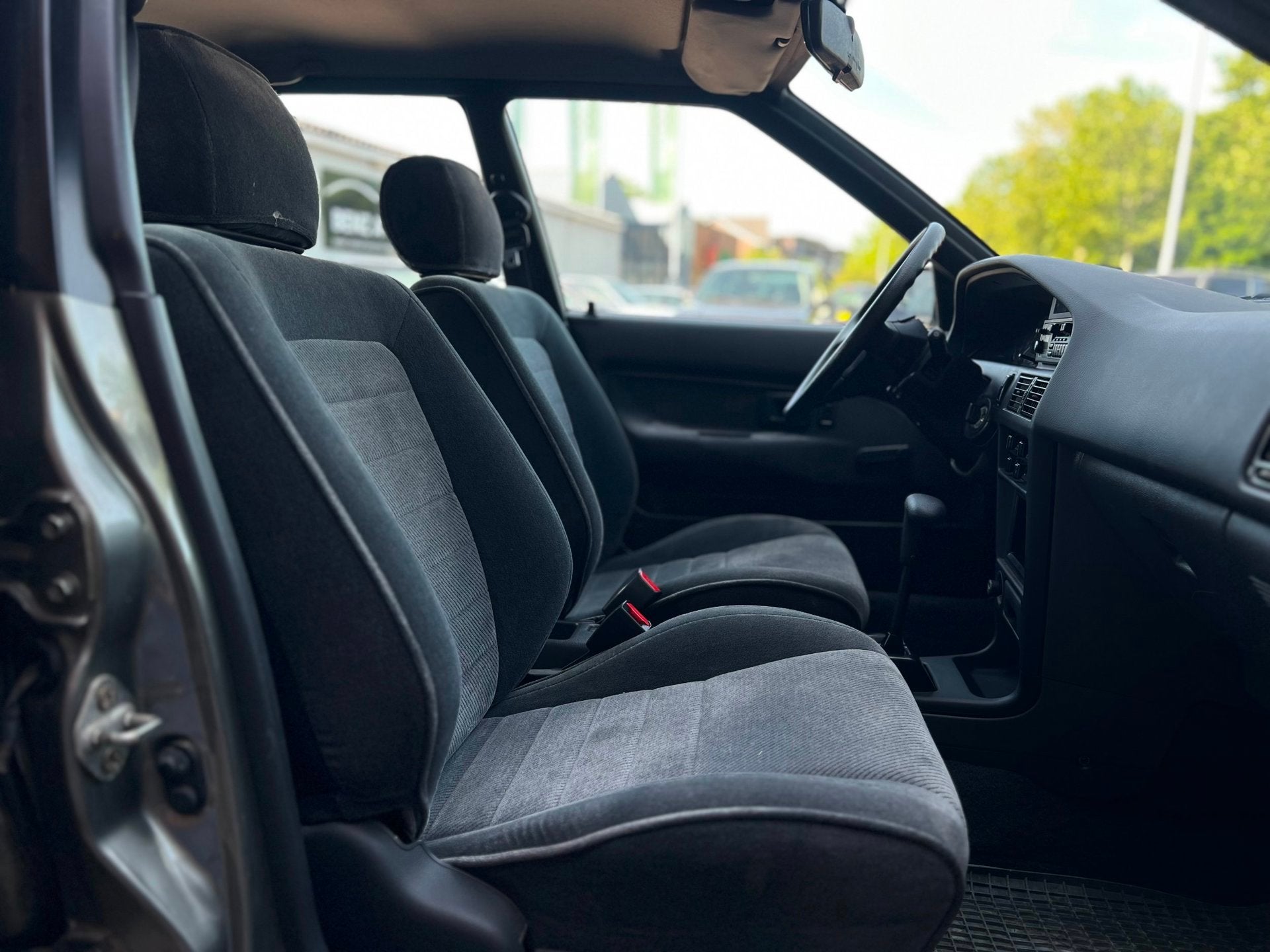 Toyota Corolla 1.6 GLi Automaat/Nieuw Staat/Youngtimer, foto 12