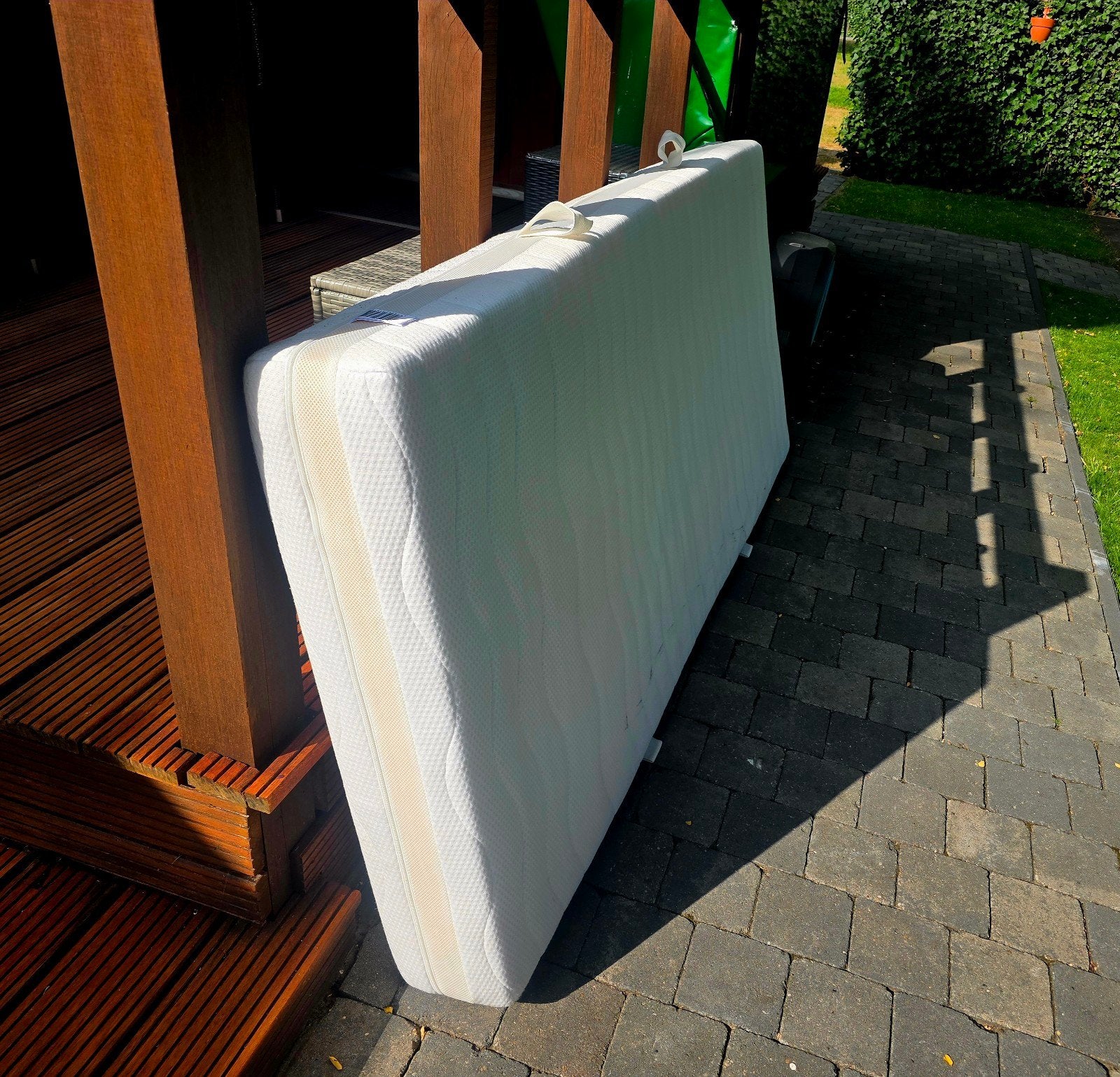 Comfortabel matras 200 X 90 - Zo goed als nieuw - GRATIS, Ophalen, 90 cm, Eenpersoons, Zo goed als nieuw