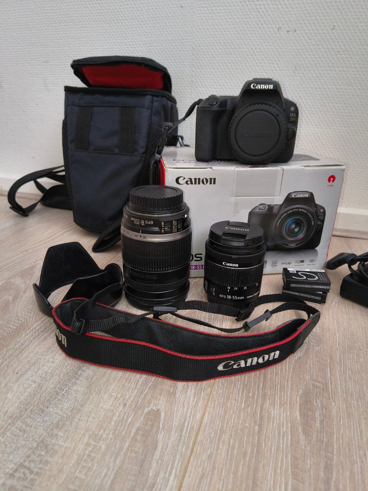 Canon EOS 200D spiegelreflexcamera met 2 lenzen en tas, Spiegelreflex, Canon, Ophalen of Verzenden, Zo goed als nieuw